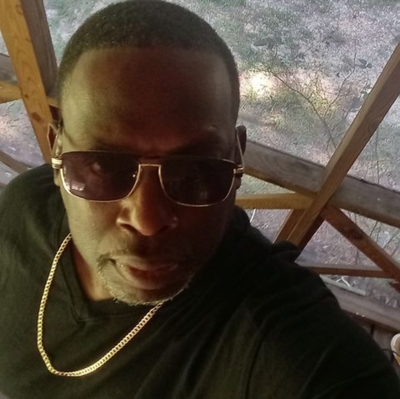 Meet your Posher, Curtis - Picture 1 of 1